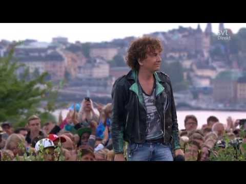 Magnus Uggla - Jag Och Min Far - Allsång På Skansen 2013 - HD