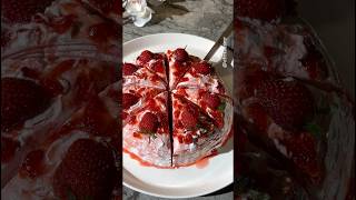 Download lagu Make strawberry mille crepe from rice #shorts mp3