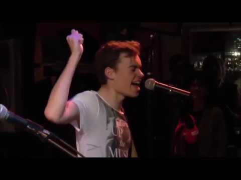 Groovin' Bastards - The Sky is cryin' [Live]