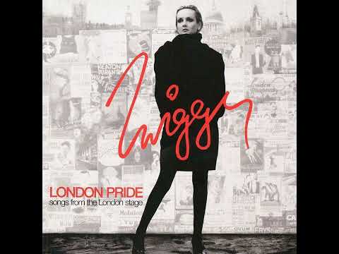 Twiggy  : Spread A Little Happiness