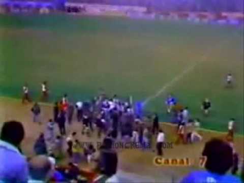 El clasico de la verguenza - Universitario 2 - 0 alianza lima - Libertadores 1988 (parte 6)