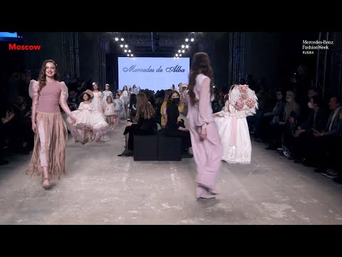 Mercedes De Alba Fall/Winter 2021 Runway Show | Mercedes-Benz Fashion Week Russia | VRAI Magazine