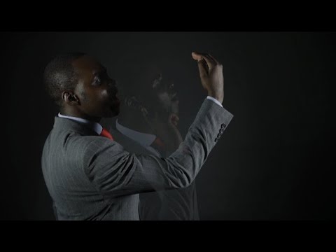 Benny Hadassah Muzanamombe - Mumuudze (Official Studio Visuals)