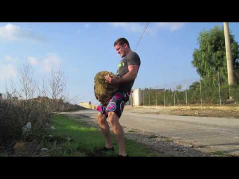 Stone Deadlift in Sicily