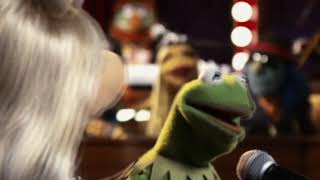 Kermit and Miss Piggy sing Dean Friedman&#39;s &quot;Lucky Stars&quot;
