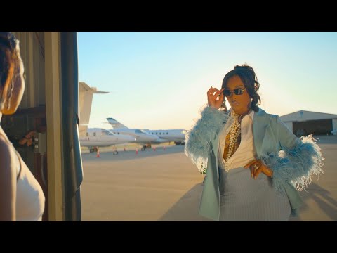 Friday 7pm Hot seat with Blonde   Wit Vanessa Desire 🙌🏼