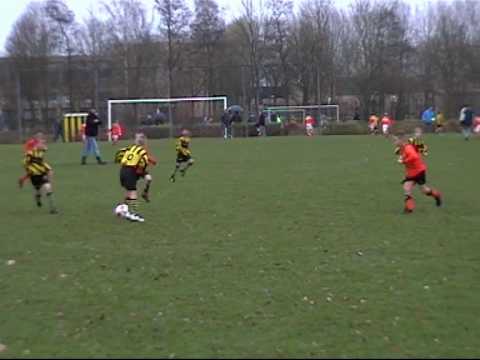 DOS kampen F2 - DSV F1 met slechte weersomstandigheden. koud, nat en kil