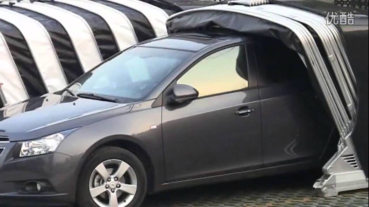 Motoryzacja: Chińska wiata na samochód