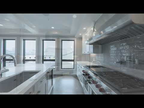 377 W 1st St U4