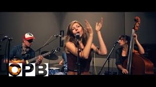 Lake Street Dive Performs &quot;Seventeen&quot; (opbmusic)