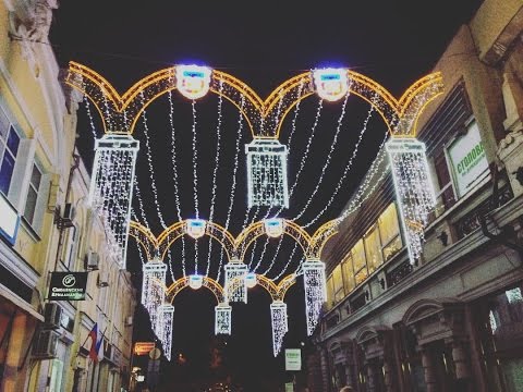 Красивая подсветка на набережной. Ялта, Крым / сентябрь 2015