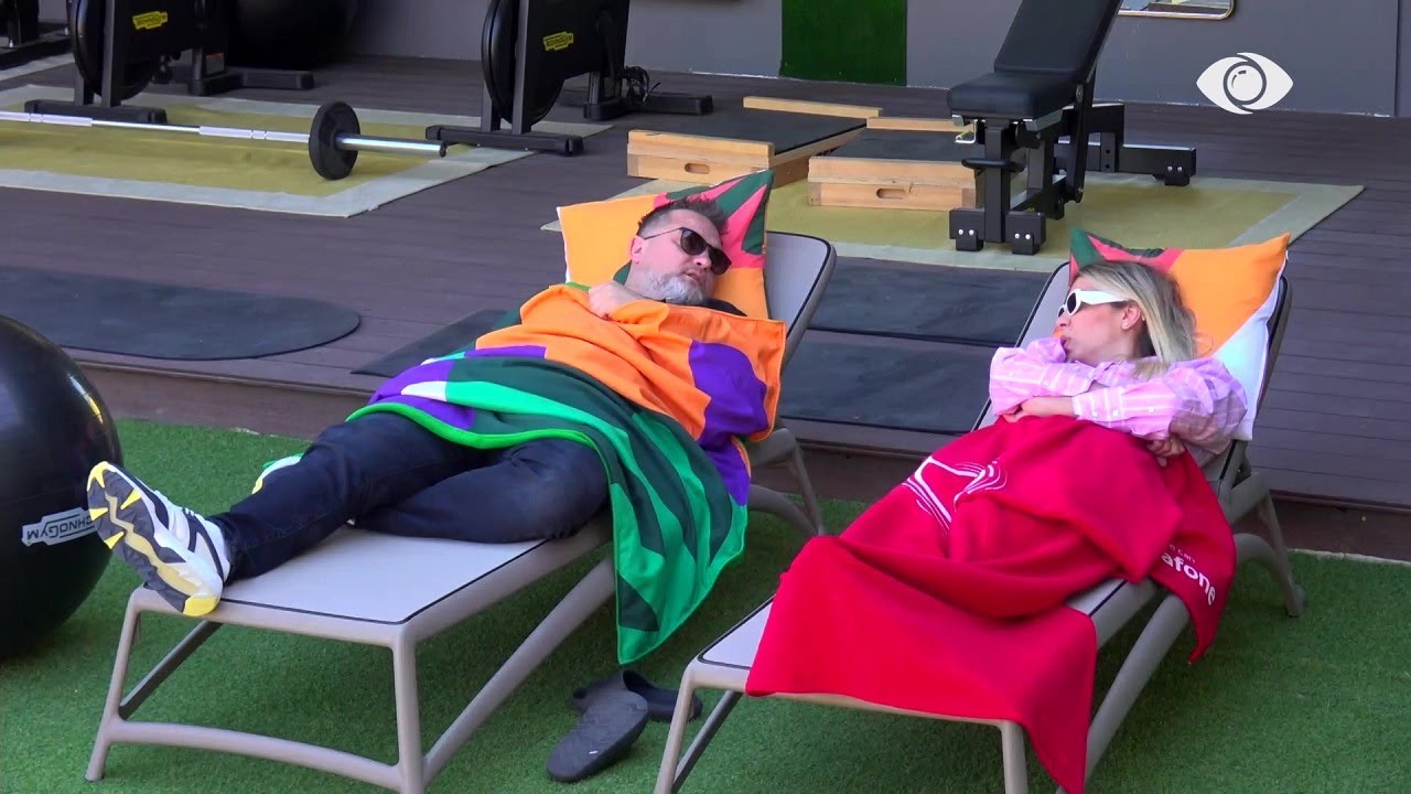 “Fillo dallo njerëzit Rike”/ Juli këshillon banoren: Kjo të bën të...