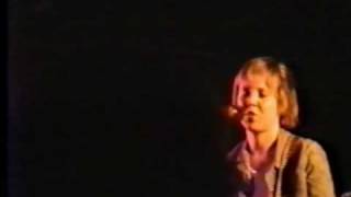 Throwing Muses - Stand Up (live, 1987)