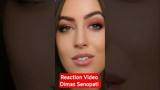 Download lagu MUSISI CANTIK ASAL INGGRIS INI BEGITU ANTUSIAS SAAT MEREAKSI VIDEO MUSIK COVER DIMAS SENOPATI mp3