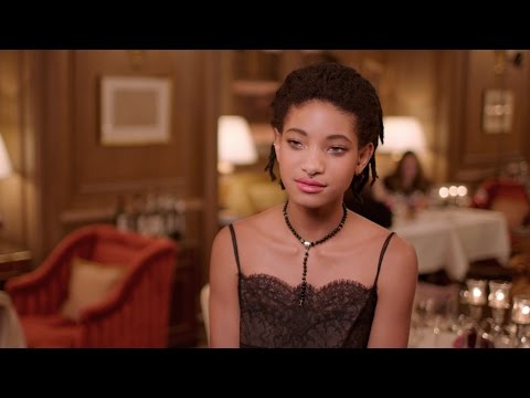 Impressions of the Paris Cosmopolite 2016/17 Métiers d’art Show – CHANEL Shows