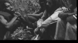 Hugh Mundell & Augustus Pablo video In the hills + interview '78