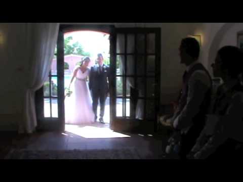 ENTRATA SPOSI DIVERTENTE AL RISTORANTE VILLA ANGELICA MUSICA MATRIMONIO BY FRANCESCO BARATTUCCI