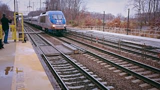 preview picture of video 'Amtrak MARC HHP-8 & NJT Arrows Holiday extras'