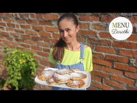 Yeast pancakes with apples. Crispy on the outside, soft on the inside. Homemade recipe from Dorot...
