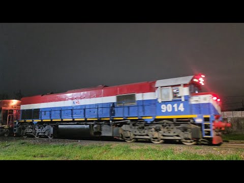 [4K] Variado y colorido tren cargado de NCA con la EMD GT-22CW 9014 pasando por Marcos Juárez!!!!!!