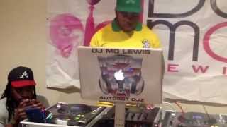 DJ Moe Lewis @PBM Studios R&amp;B Mixer. Playing Estelle-Make Her Say- (Beat it up)