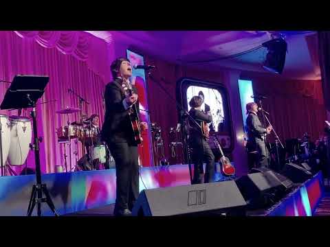 She Loves You (Live 1964 Beatles Sound) – Lenn Johnston as John Lennon | Drive My Car Band