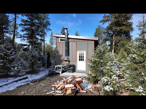 Hanging Out at the Off Grid Cabin: Land Tour
