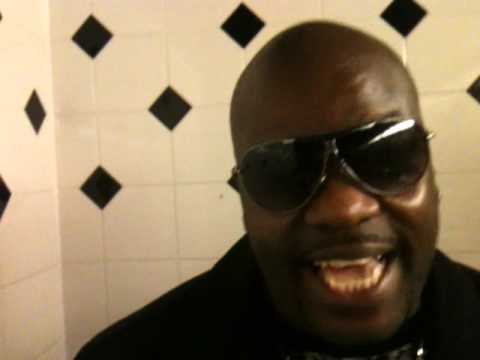 OSCAR B FOR NICARAGUA....................KITTY CAT