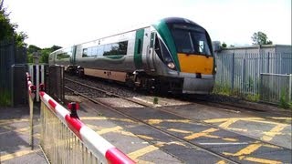 preview picture of video '22000 Class DMU heading westbound to Maynooth, Kildare'