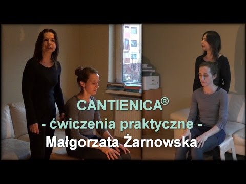 Napina mięśnie lewej ręki I ryk kulturystyce