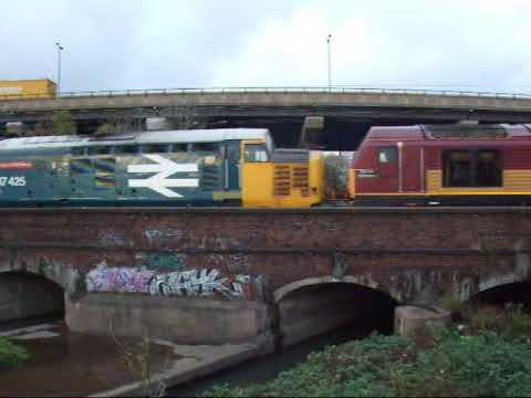 37425 in 5 loco convoy