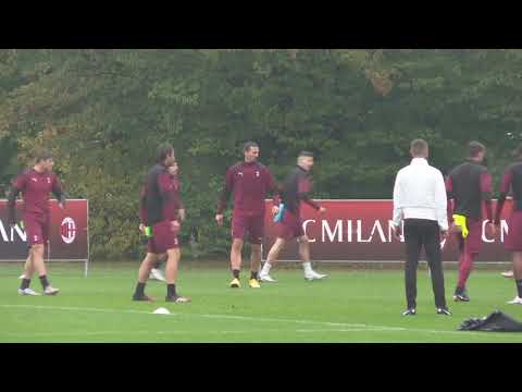 Zlatan wrestles Maldini Jr to the ground as AC Milan train before derby with Inter | Italian Serie A
