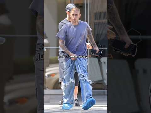 Justin Bieber today stepped out in his office in Beverley Hills. NYC  #justinbieber #foryou