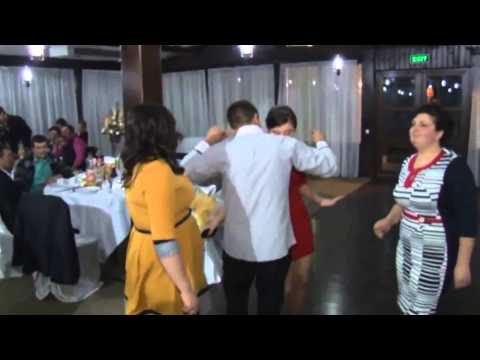 Formatia Maggic DOr Bucovina  Cumatrie la Vila Lulu   Program usoara 2