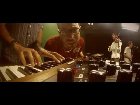 Video thumbnail for Ein Knisa Lepilim - אין כניסה לפילים