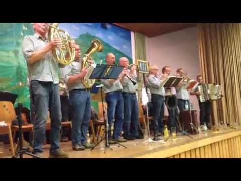 Abschied der Waldfensterer Bergmusikanten in Stangenroth-Jetzt höm'e weil g'sunge