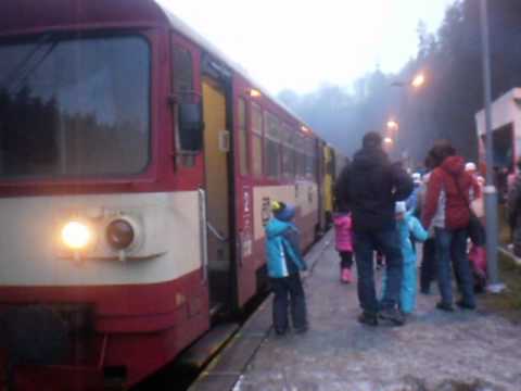 Motorový vůz řady 810 v Hřebenech