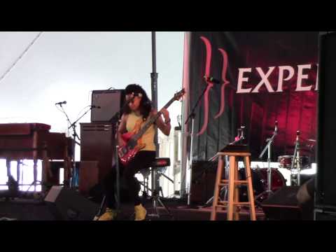 PRS Experience 2013 Rhonda Smith on playing in pocket.