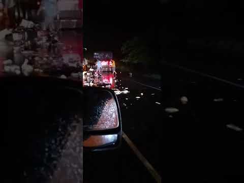 Accidente adelante de santa Emilia llegando de Acajutla para Sonsonate