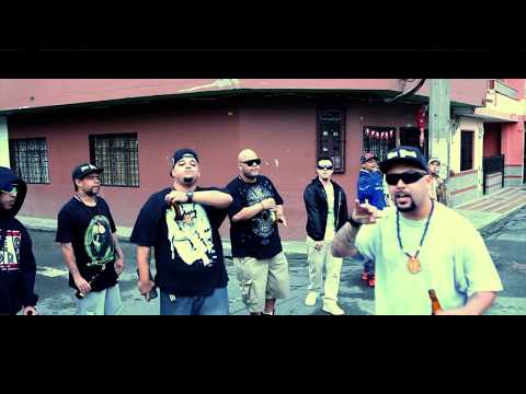 TRABA-JANDO - El TITO - DON PINI  - EL MIKE (VIDEO OFICIAL)