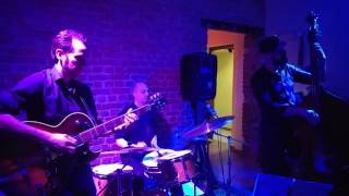 Get Happy Jazz Trio: Gee Baby, ain't i good to you