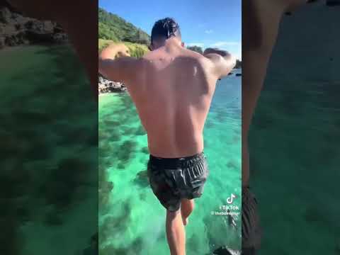 CRAZY Death Diving at Waimea Bay in Hawaii