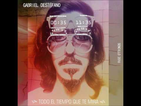 "Todo el tiempo que te mira" - GA Destéfano