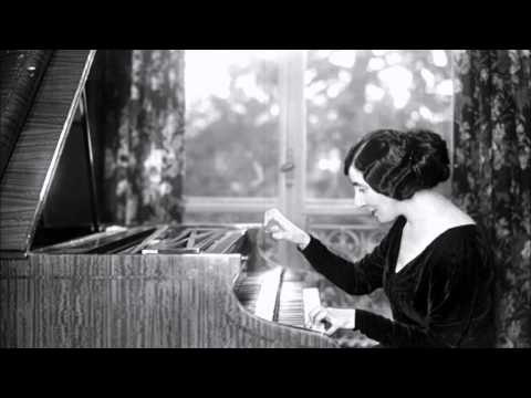 Wanda Landowska plays Couperin • Les Barricades Mistérieuses