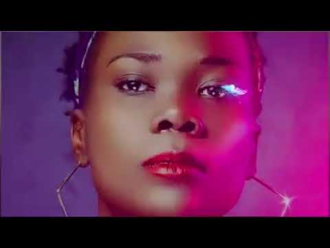 Yeyan i heart in - by Akongo