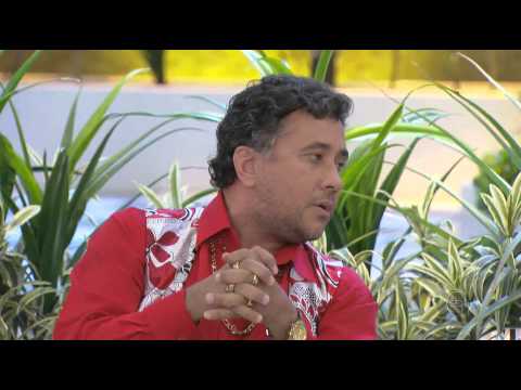 A Praça É Nossa (14/08/14) - Paulinho Gogó conta para Carlos Alberto que sua esposa é feia