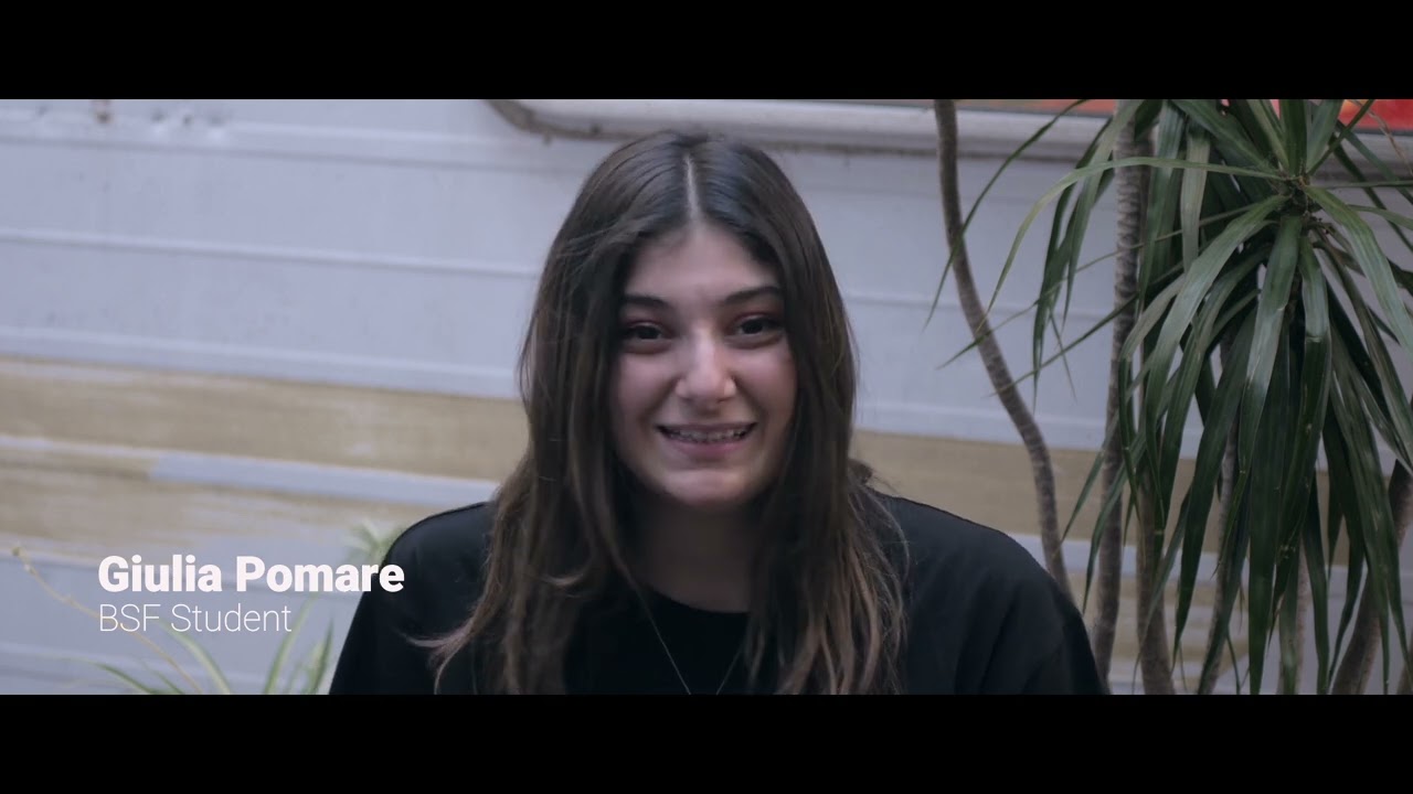 Miniature de la vidéo Hopeful Romantic - BTS du film Hopeful Romantic