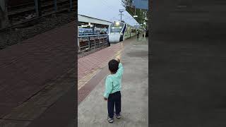 Download lagu #train #Indian railway 🚃🚂#shortvideo #vande Bharat  #train mp3