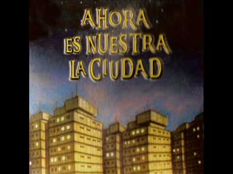 download lagu mp3 mp4 Chicos De La Esquina, download lagu Chicos De La Esquina gratis, unduh video klip Chicos De La Esquina