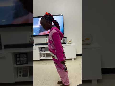 Michael Jackson Tilt - The anti-gravity lean 🤣 #funny #michaeljackson #billyjean